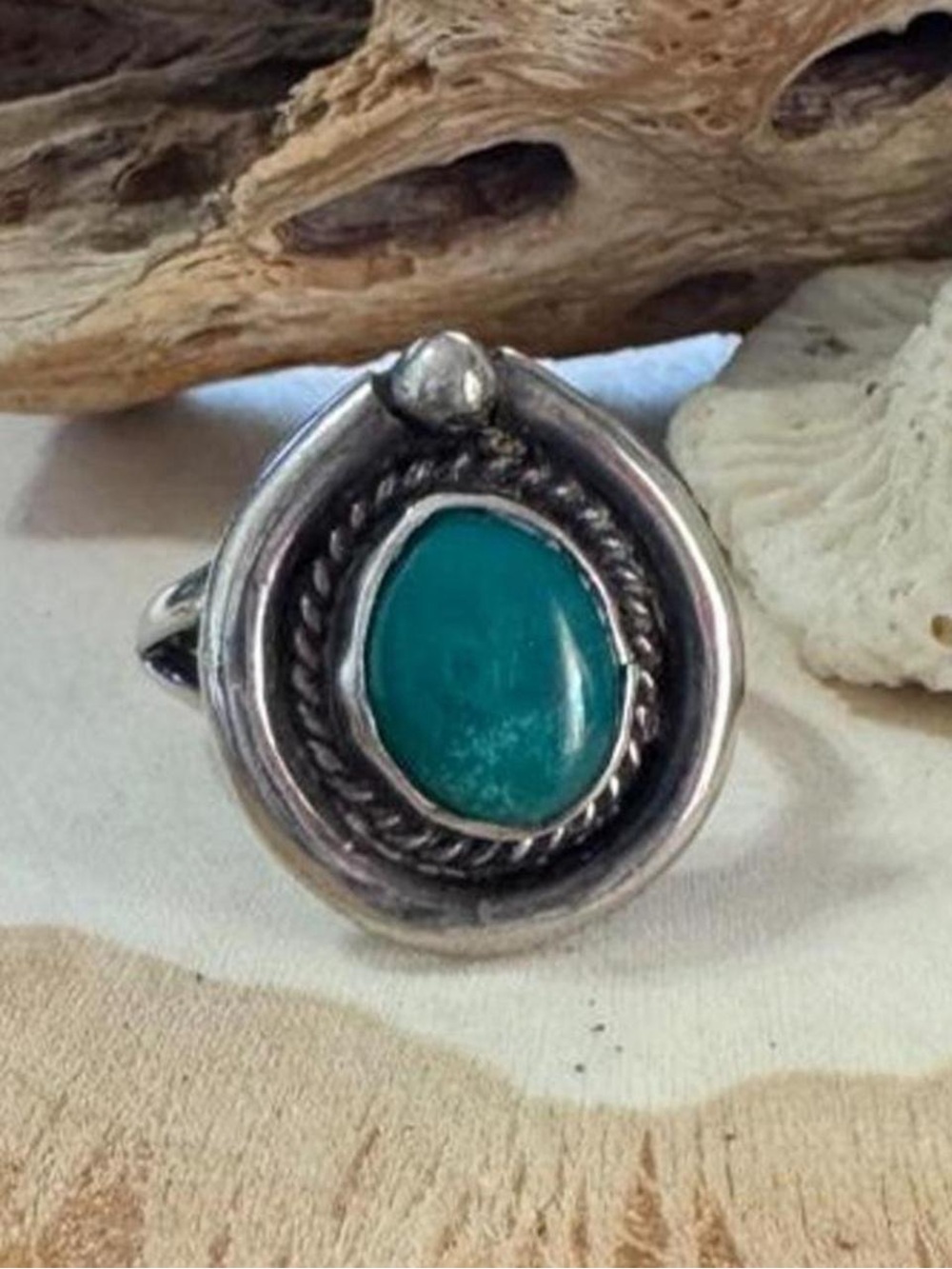 Vintage Native American Turquoise Ring Size 7.25